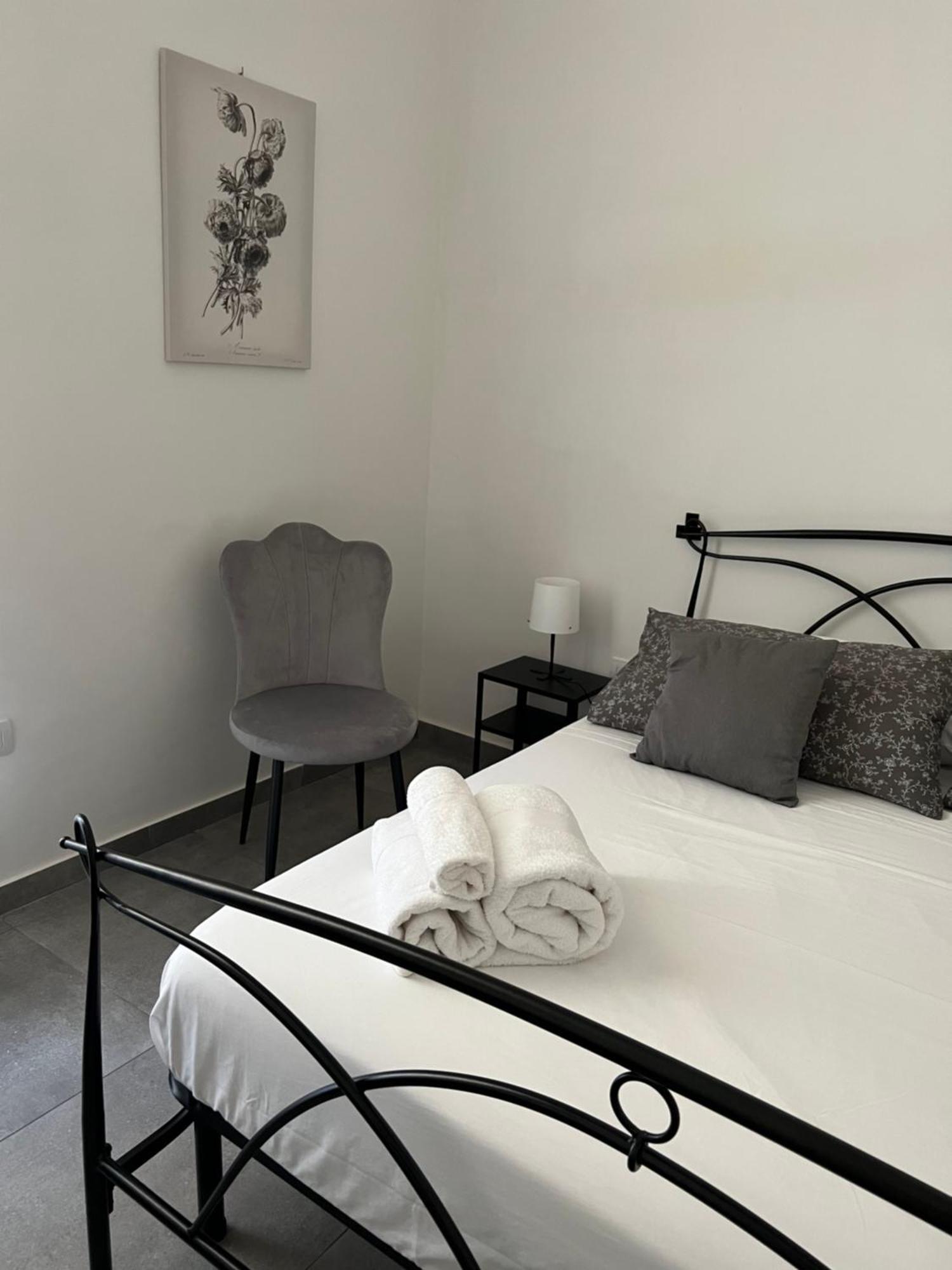 Casa Manfredi Bed and Breakfast Napoli Esterno foto